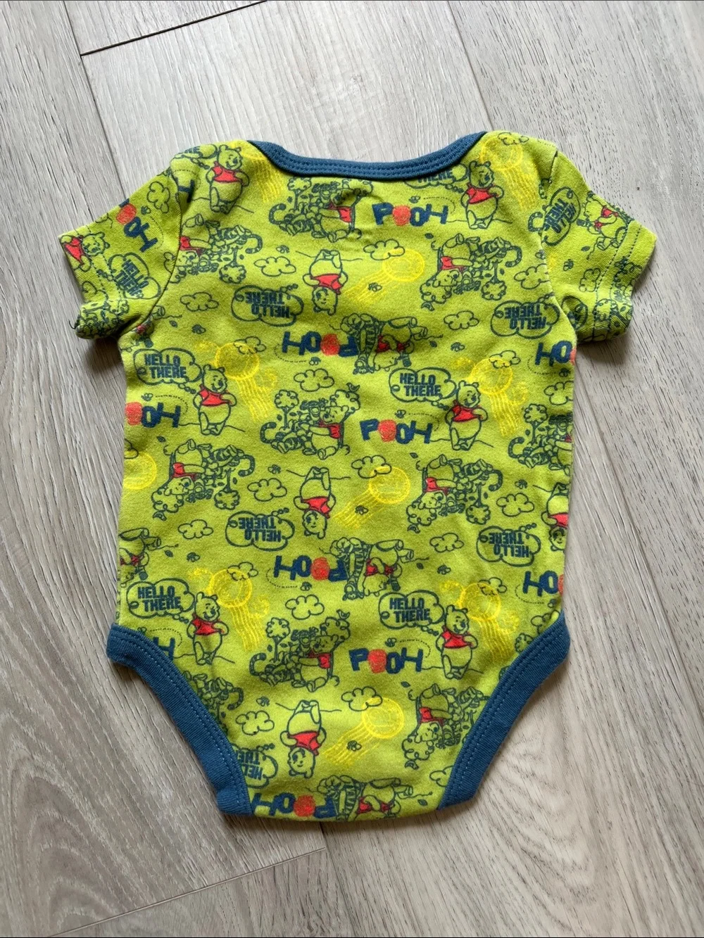 💋3/$10💋Disney Winnie the Pooh Baby Onesie Size 0-3 months